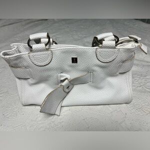 Kem, Italian Leather Stylish White  Shoulder Bag with Silver Hardware.